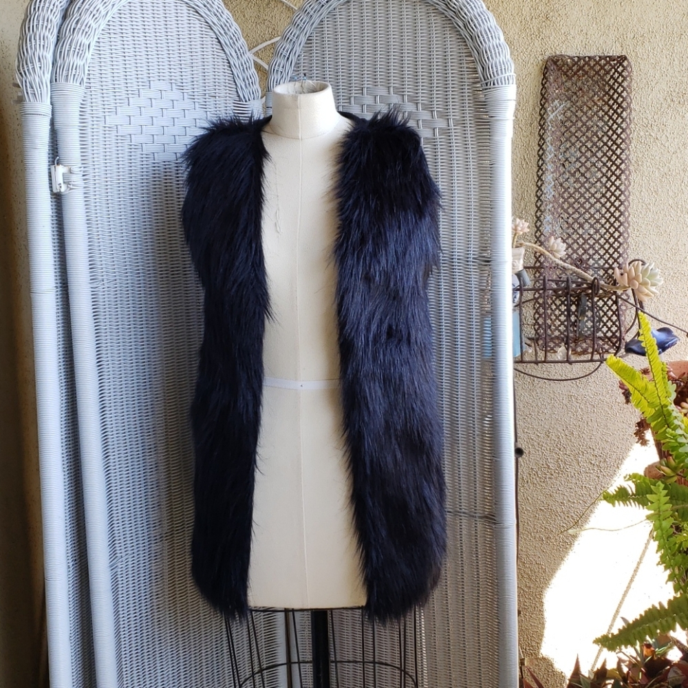HippiecRose fur vest